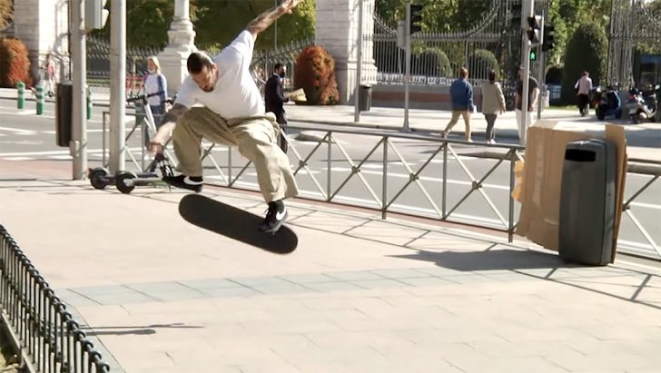 21113Adrian Del Campo, o Skater de Madrid a partir tudo num vídeo raw…
